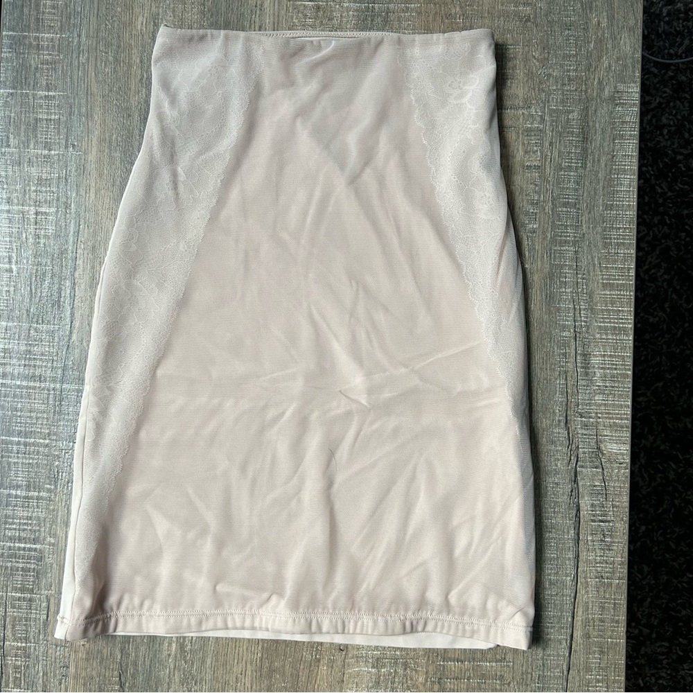 Assets Red Hot by SPANX Slip Skirt